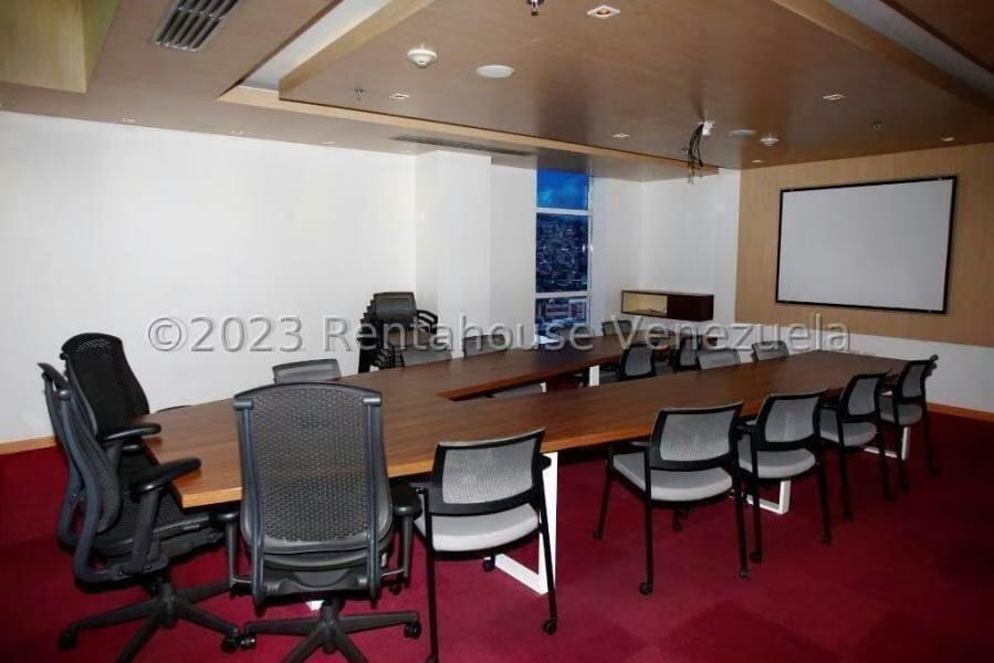 Comercial (Oficina) en Alquiler en La Urbina, Distrito Metropolitano - 56