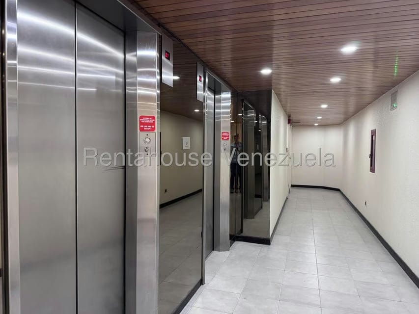 Apartamento (1 Nivel) en Venta en Manzanares, Distrito Metropolitano - 2