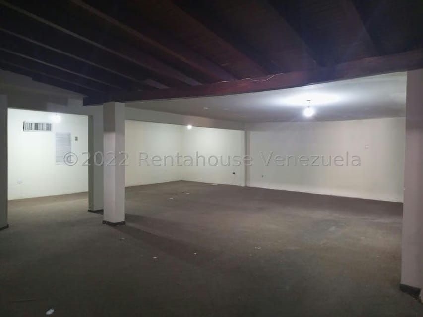 Comercial (Local Comercial) en Venta en Calle 72, Zulia - 13