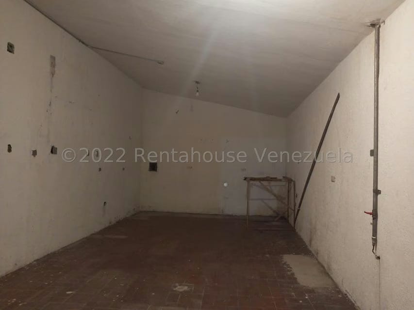 Comercial (Local Comercial) en Venta en Calle 72, Zulia - 14