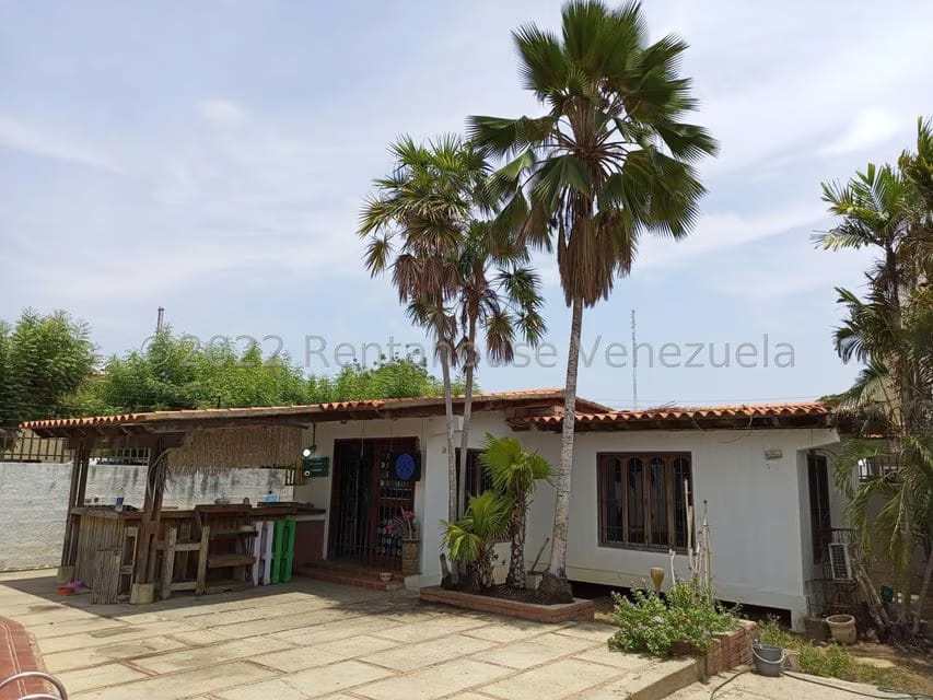 Comercial (Local Comercial) en Venta en Calle 72, Zulia - 23
