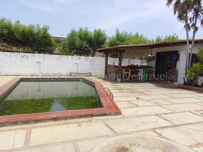 Comercial (Local Comercial) en Venta en Calle 72, Zulia - 29