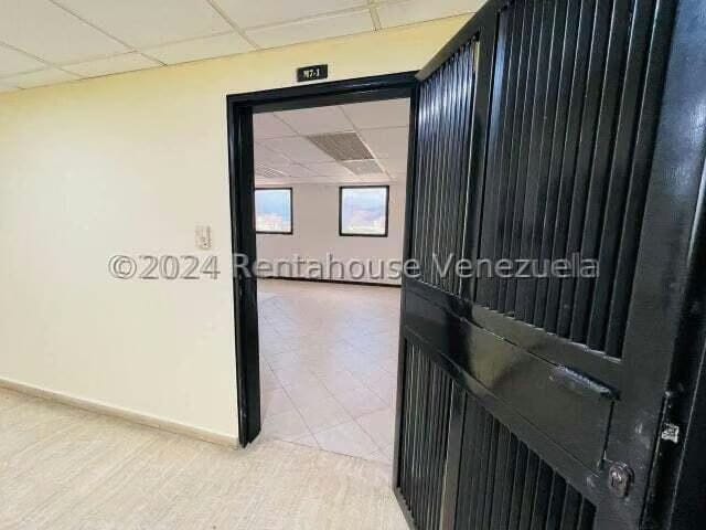 Comercial (Local Comercial) en Alquiler en Avenida Bolivar, Aragua - 12