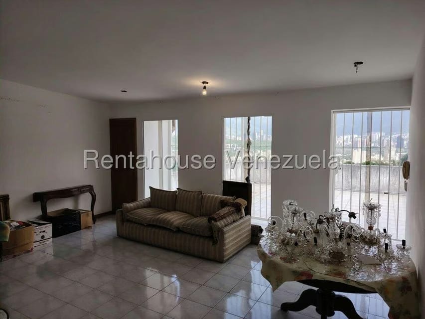 Casa (Multipes Niveles) en Venta en Colinas de Santa Monica, Distrito Metropolitano - 26