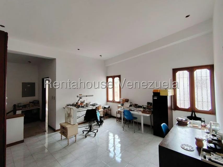 Casa (Multipes Niveles) en Venta en Colinas de Santa Monica, Distrito Metropolitano - 29