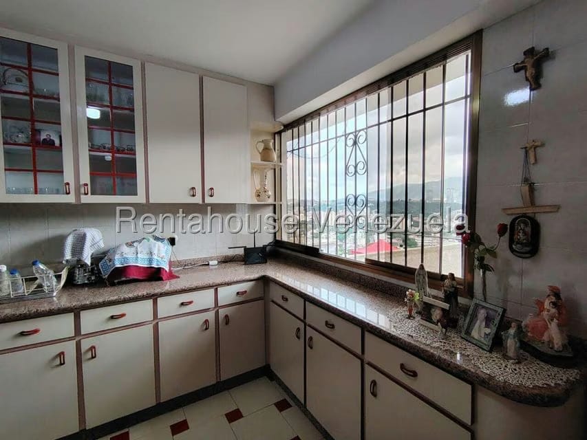 Casa (Multipes Niveles) en Venta en Colinas de Santa Monica, Distrito Metropolitano - 34