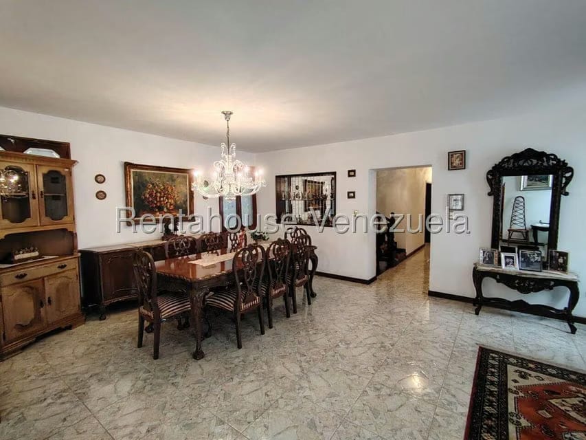 Casa (Multipes Niveles) en Venta en Colinas de Santa Monica, Distrito Metropolitano - 10