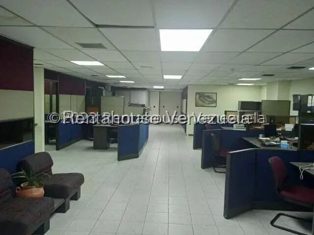 Comercial (Local Comercial) en Venta en La Urbina, Distrito Metropolitano - 19