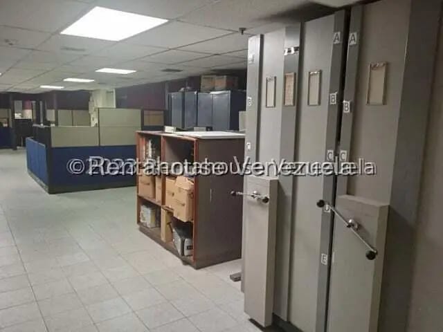 Comercial (Local Comercial) en Venta en La Urbina, Distrito Metropolitano - 26