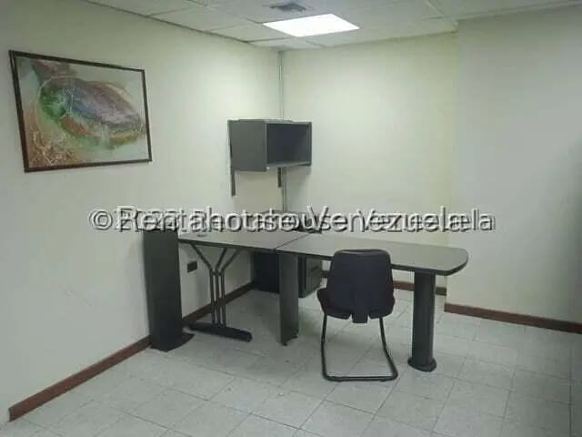 Comercial (Local Comercial) en Venta en La Urbina, Distrito Metropolitano - 27