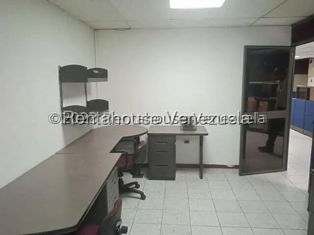 Comercial (Local Comercial) en Venta en La Urbina, Distrito Metropolitano - 30