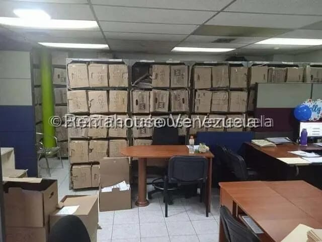Comercial (Local Comercial) en Venta en La Urbina, Distrito Metropolitano - 37