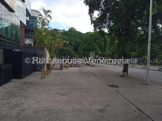 Comercial (Local Comercial) en Venta en La Urbina, Distrito Metropolitano - 47