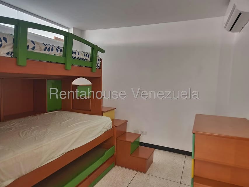 Casa (Multipes Niveles) en Venta en Sebucan, Distrito Metropolitano - 11