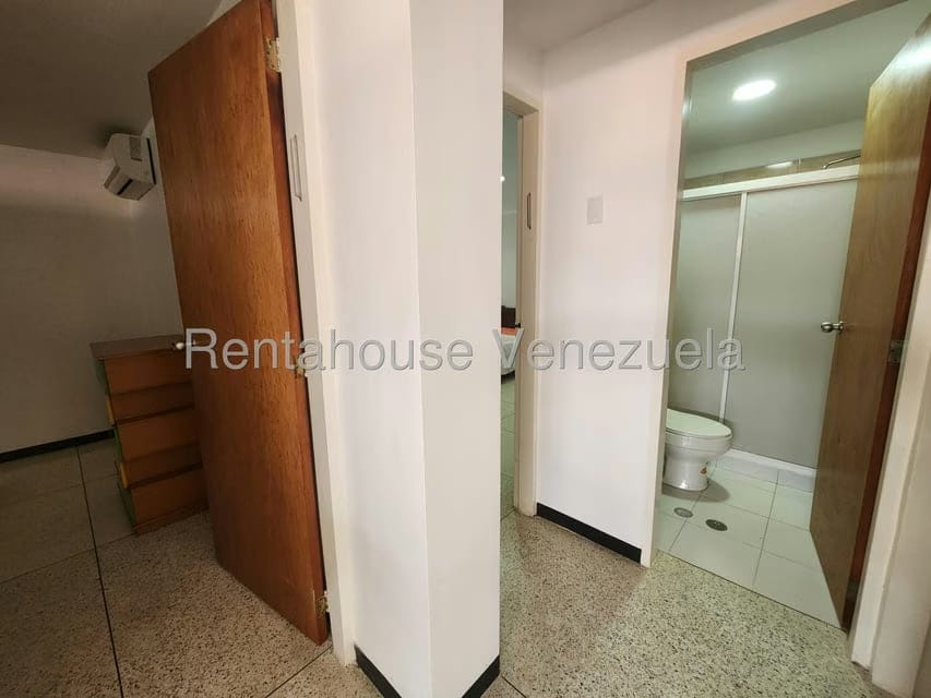 Casa (Multipes Niveles) en Venta en Sebucan, Distrito Metropolitano - 8