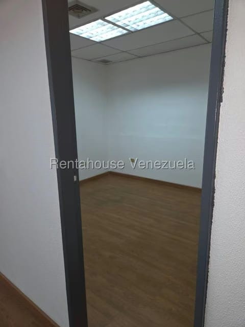 Comercial (Oficina) en Alquiler en La Trinidad, Distrito Metropolitano - 13