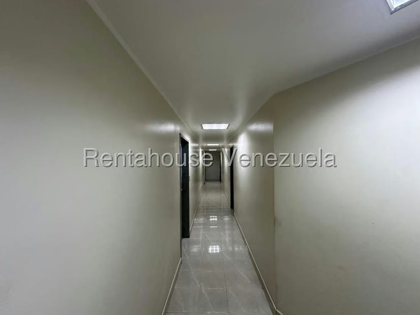 Comercial (Oficina) en Alquiler en La Trinidad, Distrito Metropolitano - 3