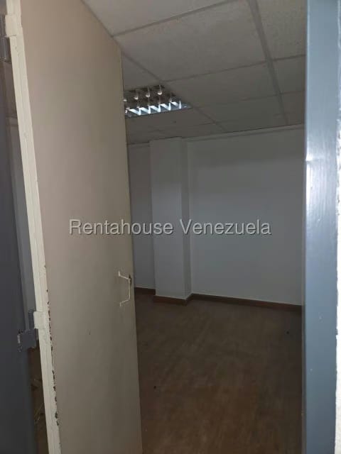 Comercial (Oficina) en Alquiler en La Trinidad, Distrito Metropolitano - 23