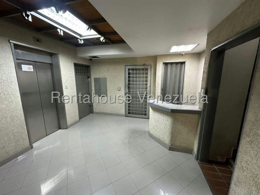 Comercial (Oficina) en Alquiler en La Trinidad, Distrito Metropolitano - 6