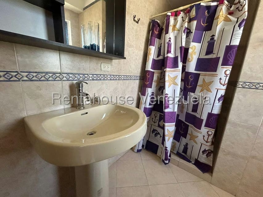 Casa (Multipes Niveles) en Venta en Miranda, Distrito Metropolitano - 24