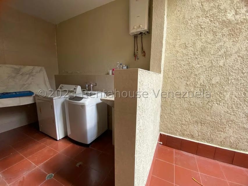 Casa (Multipes Niveles) en Venta en Miranda, Distrito Metropolitano - 27