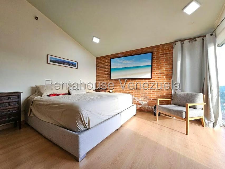 Casa (Duplex) en Venta en Alto Hatillo, Distrito Metropolitano - 23