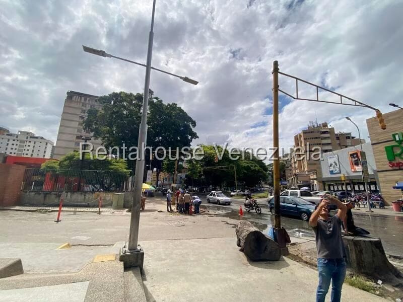 Comercial (Local Comercial) en Venta en El Paraiso, Distrito Metropolitano - 16