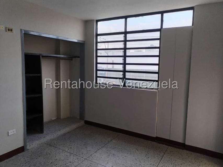 Comercial (Oficina) en Alquiler en Centro, Carabobo - 18