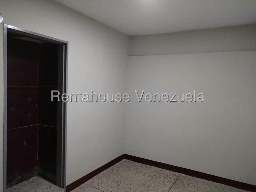 Comercial (Oficina) en Alquiler en Centro, Carabobo - 7