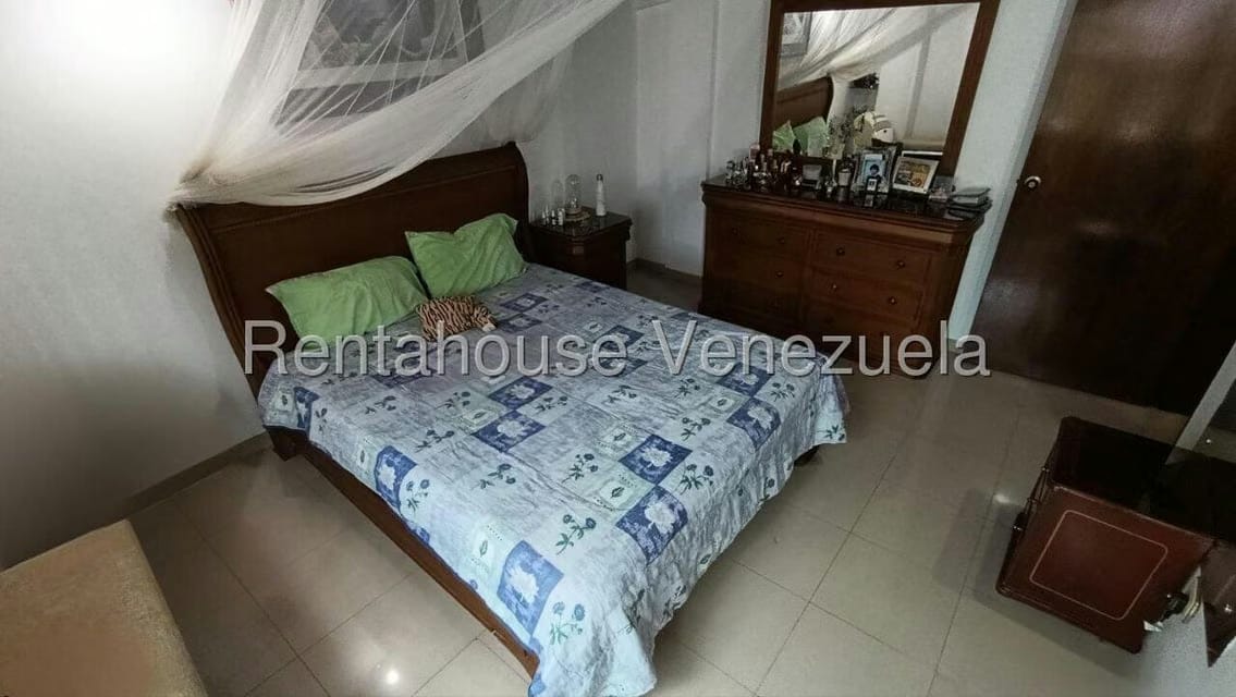 Casa (Duplex) en Venta en Alto Prado, Distrito Metropolitano - 32