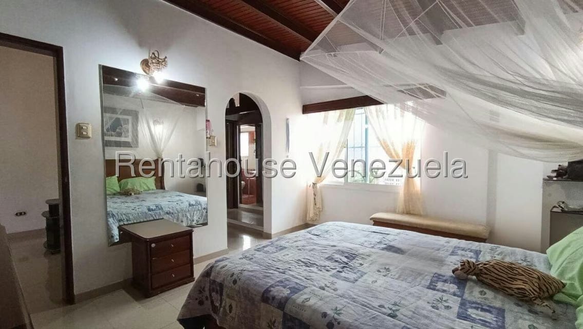 Casa (Duplex) en Venta en Alto Prado, Distrito Metropolitano - 33