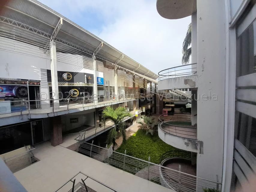 Comercial (Local Comercial) en Venta en La Piedad Norte, Lara