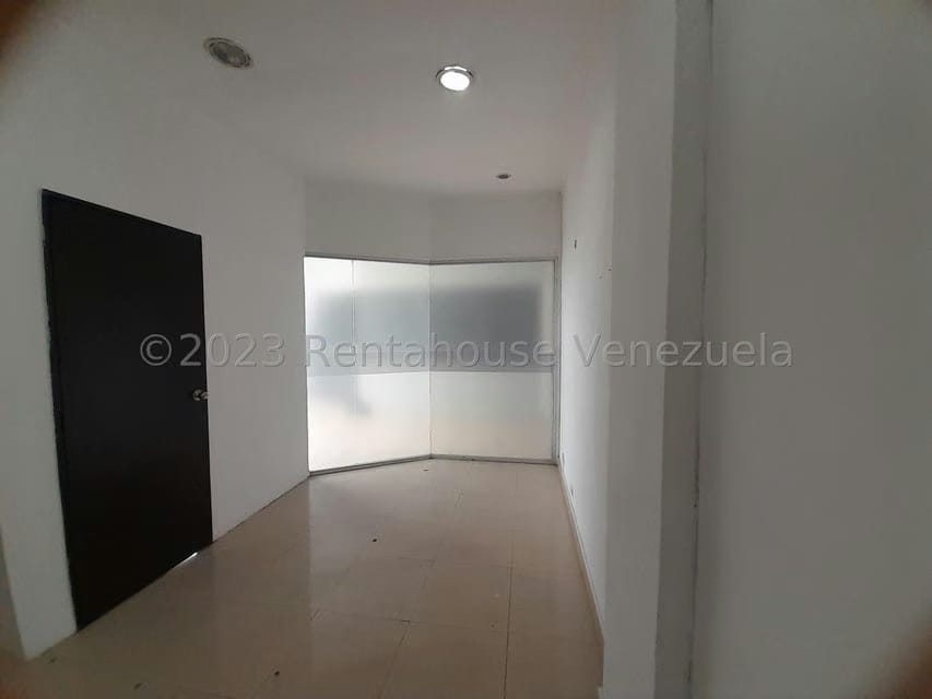 Comercial (Local Comercial) en Venta en La Piedad Norte, Lara - 11