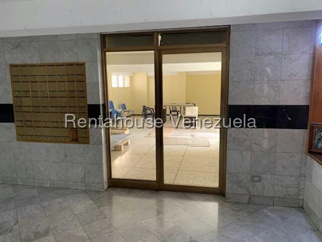 Apartamento (1 Nivel) en Alquiler en Montalban II, Distrito Metropolitano - 16