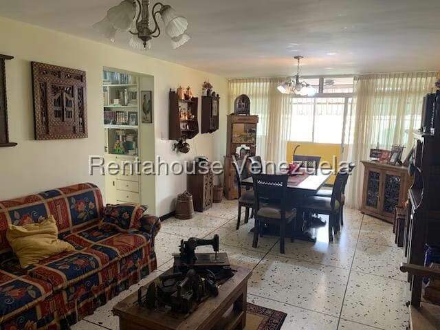 Apartamento (1 Nivel) en Alquiler en Montalban II, Distrito Metropolitano - 3