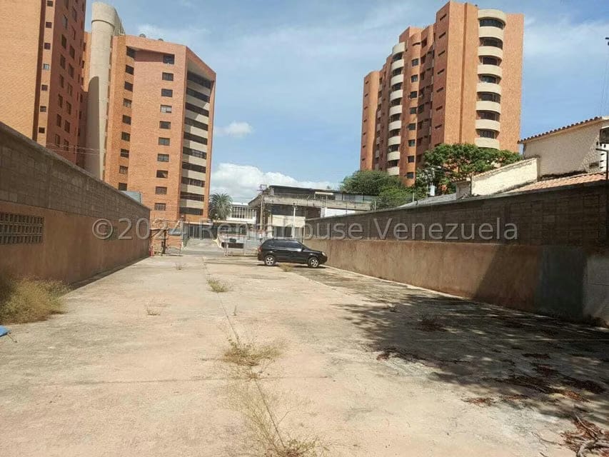 Comercial (Local Comercial) en Venta en Calle 72, Zulia - 14