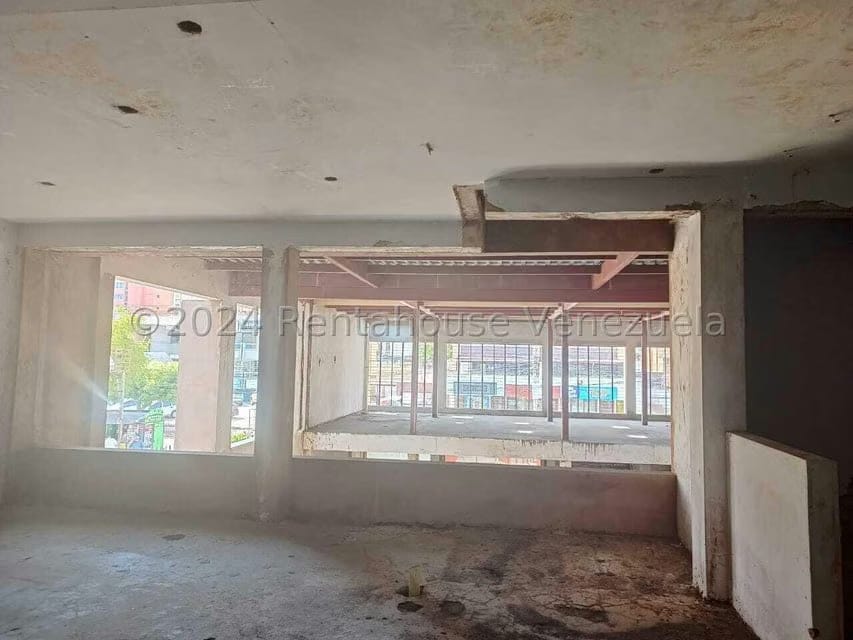 Comercial (Local Comercial) en Venta en Calle 72, Zulia - 8