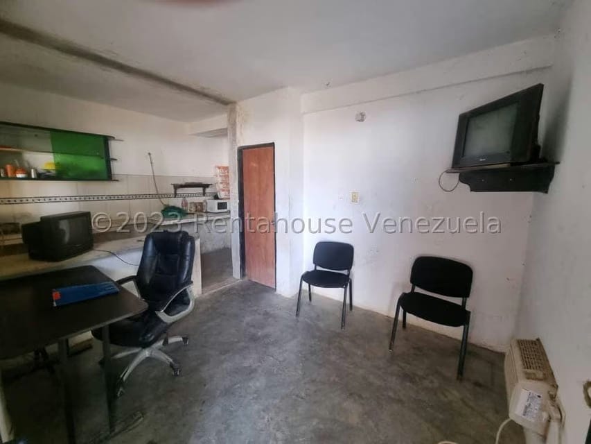 Terreno (Comercial) en Venta en Zona Este, Lara - 29