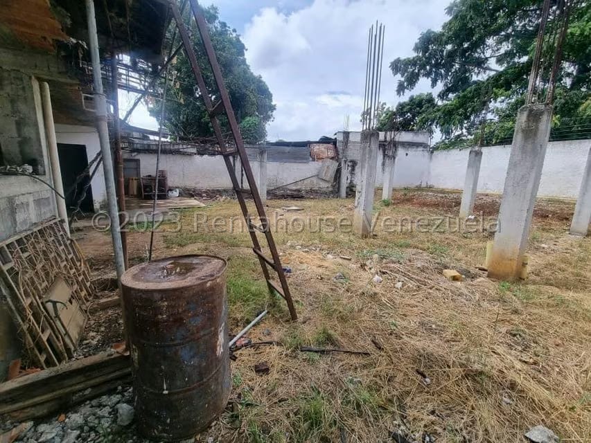 Terreno (Comercial) en Venta en Zona Este, Lara - 32
