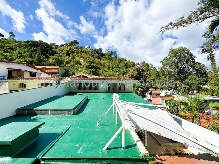 Casa (Duplex) en Venta en Prados del Este, Distrito Metropolitano - 86