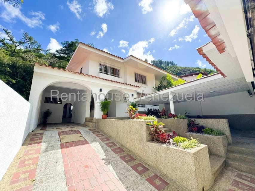 Casa (Duplex) en Venta en Prados del Este, Distrito Metropolitano - 89