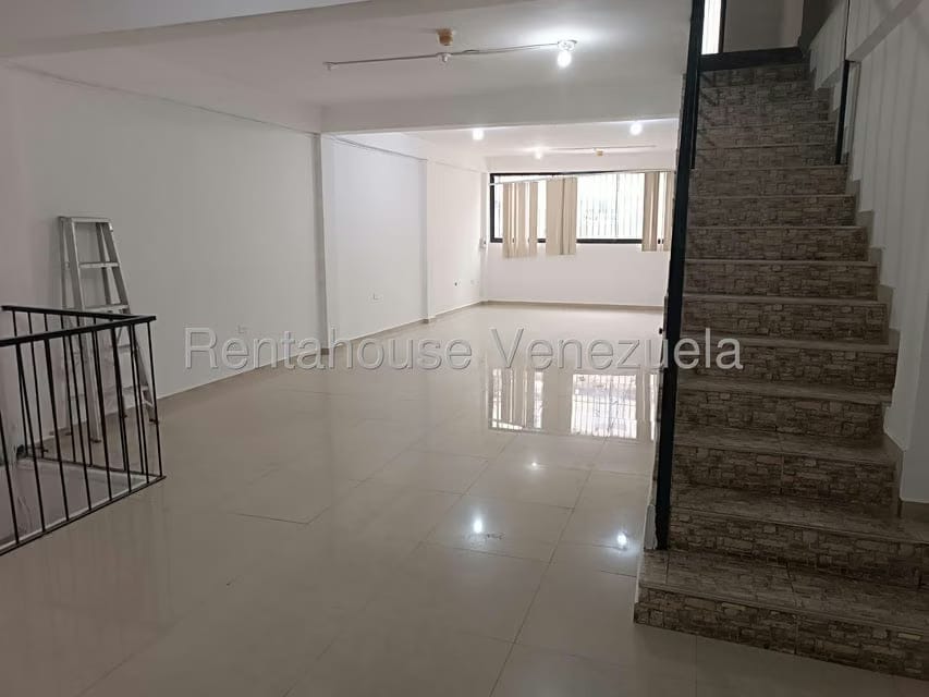 Comercial (Local Comercial) en Venta en Parroquia Altagracia, Distrito Metropolitano - 3