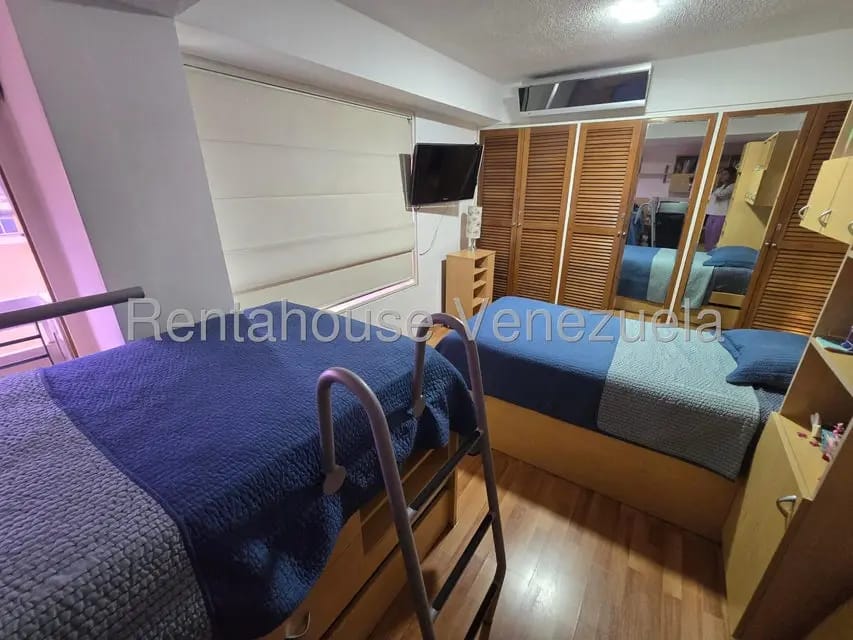 Apartamento (1 Nivel) en Alquiler en El Rosal, Distrito Metropolitano - 14