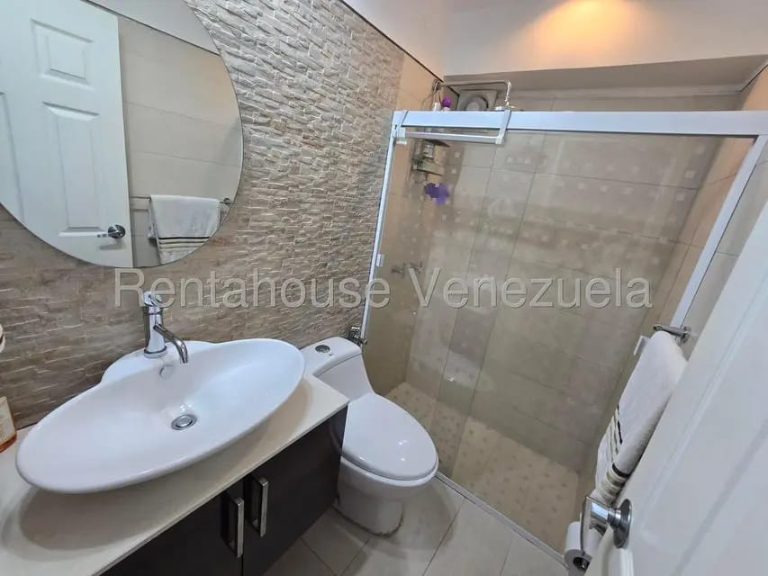 Apartamento (1 Nivel) en Alquiler en El Rosal, Distrito Metropolitano - 15