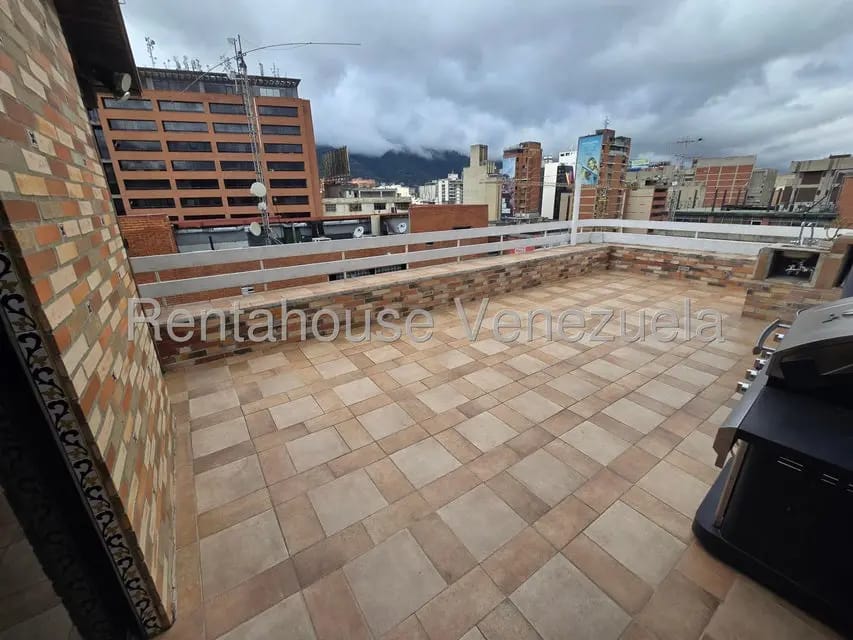 Apartamento (1 Nivel) en Alquiler en El Rosal, Distrito Metropolitano - 21