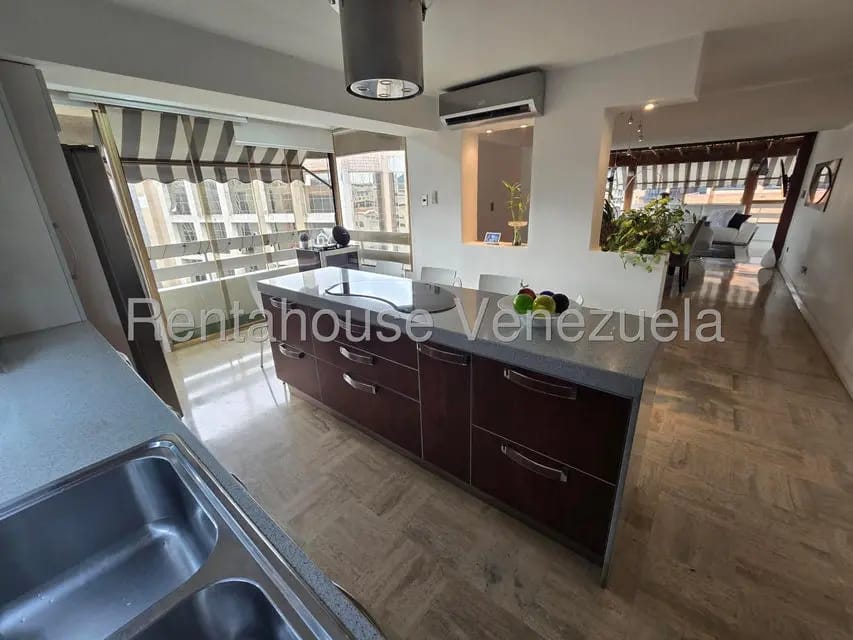 Apartamento (1 Nivel) en Alquiler en El Rosal, Distrito Metropolitano - 7
