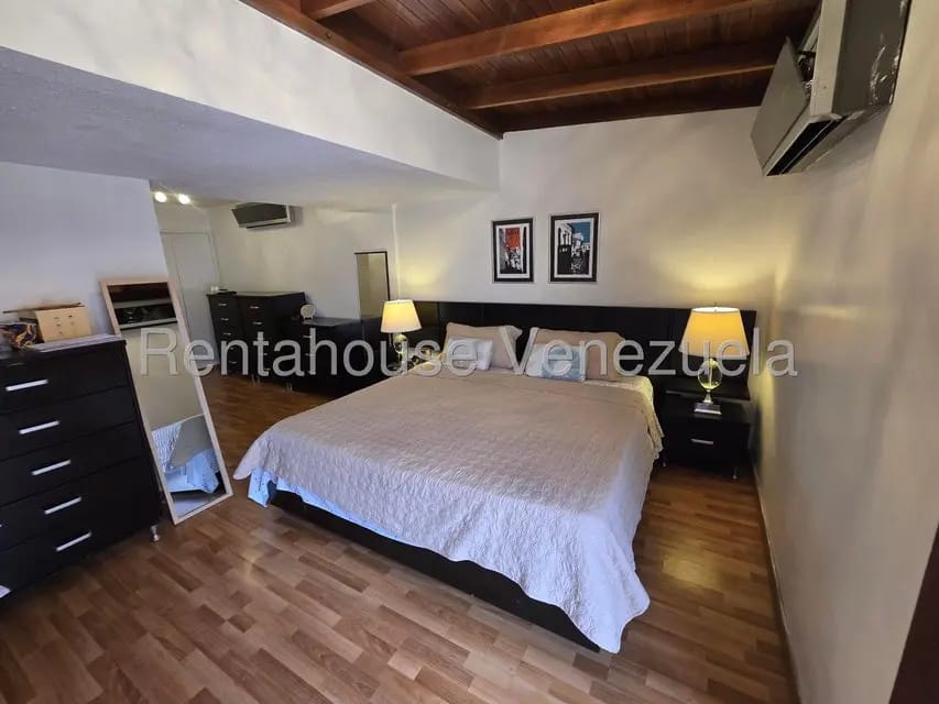 Apartamento (1 Nivel) en Alquiler en El Rosal, Distrito Metropolitano - 9