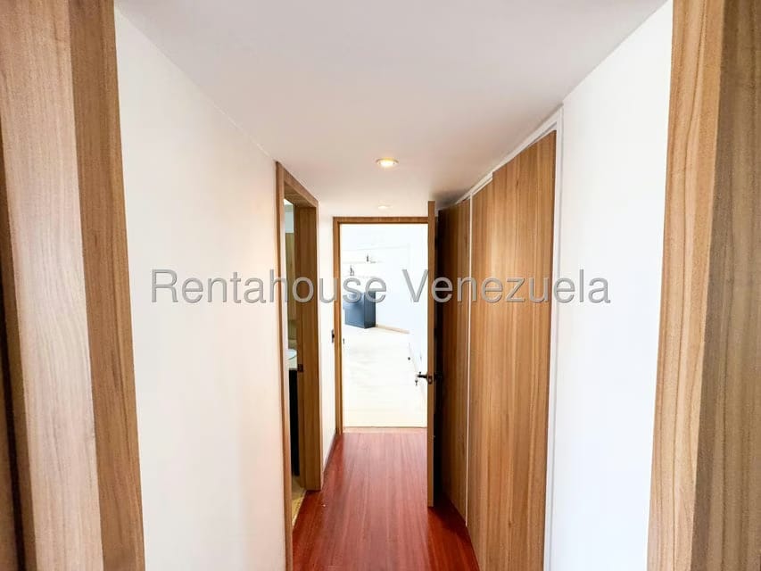 Apartamento (1 Nivel) en Venta en Los Chorros, Distrito Metropolitano - 18