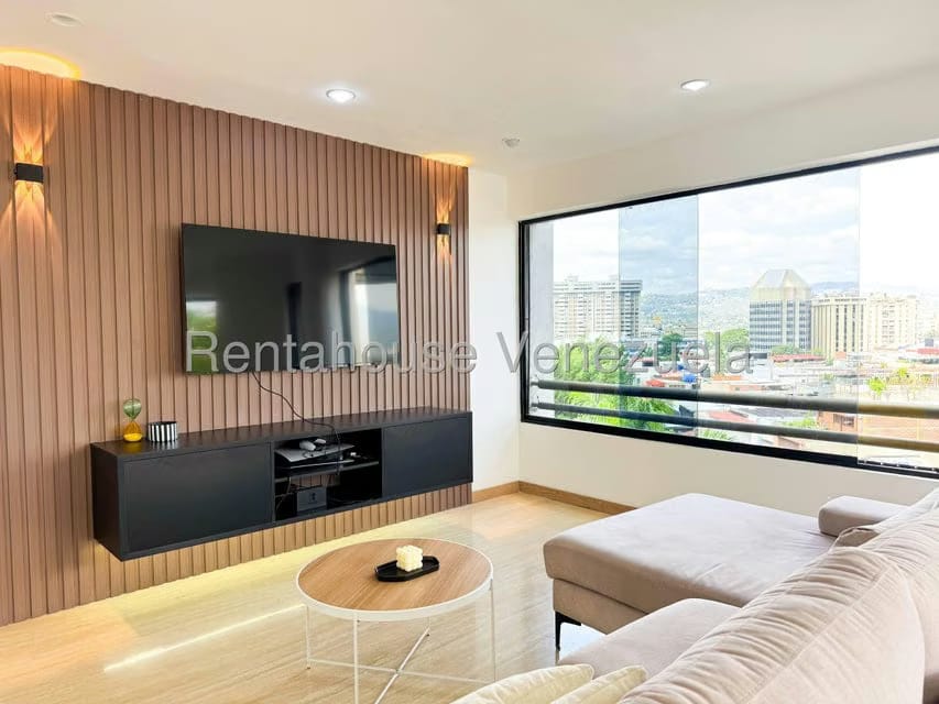 Apartamento (1 Nivel) en Venta en Los Chorros, Distrito Metropolitano - 4