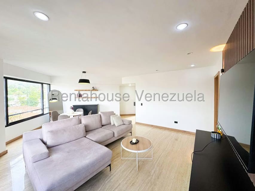 Apartamento (1 Nivel) en Venta en Los Chorros, Distrito Metropolitano - 34